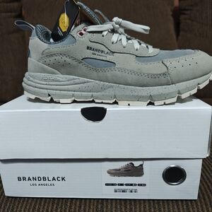 Brandblack Los Angeles Suede Gray Woman's Size 7 Vibram Running Shoes New In Box